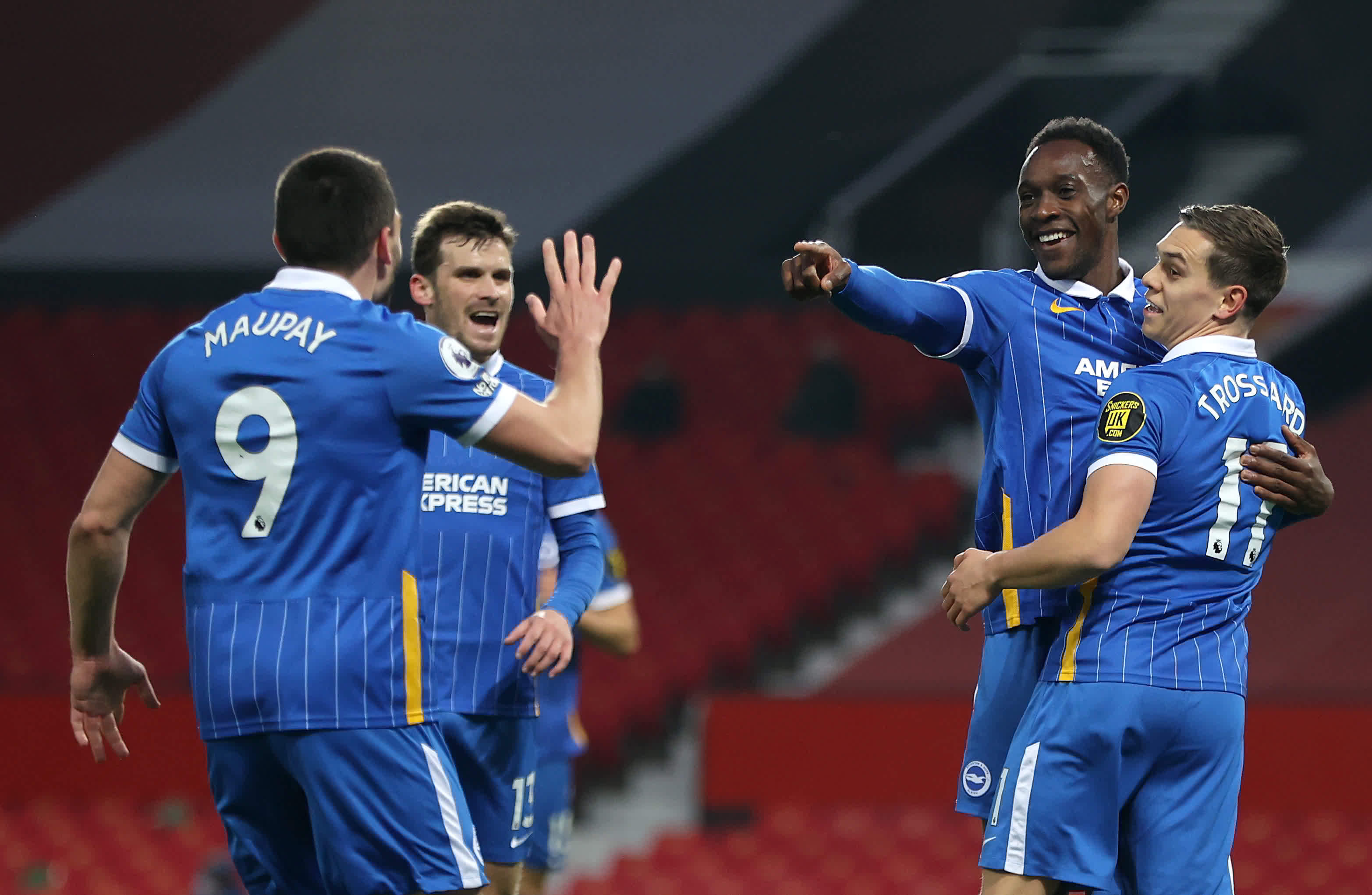 而競爭的背 而競爭的背